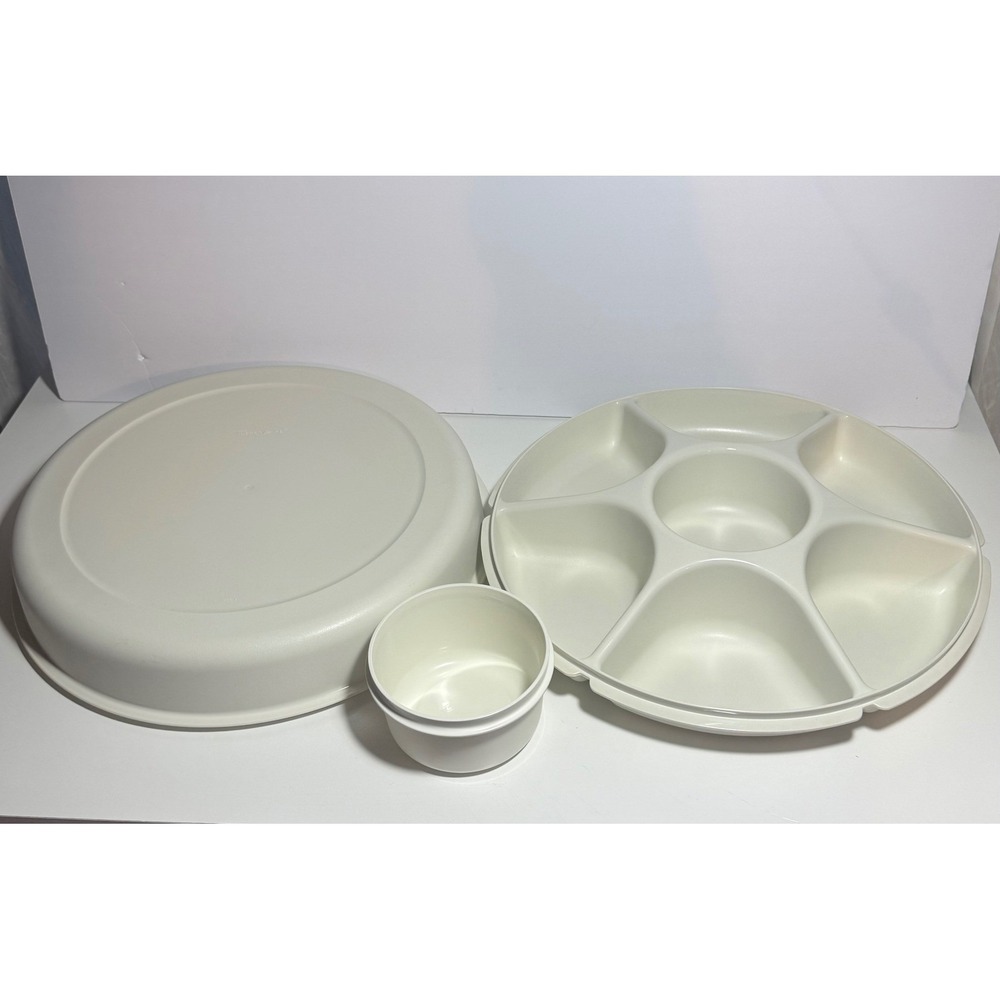 VTG Tupperware Divided‎ Serving Platter w Center Bowl and Lid Beige 3 Pc 1666-3